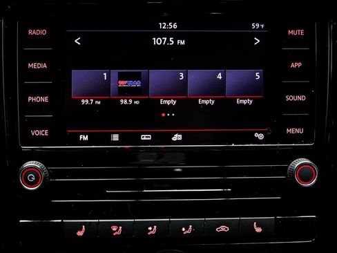 Used 2021 Volkswagen Passat 2.0T SE image 22