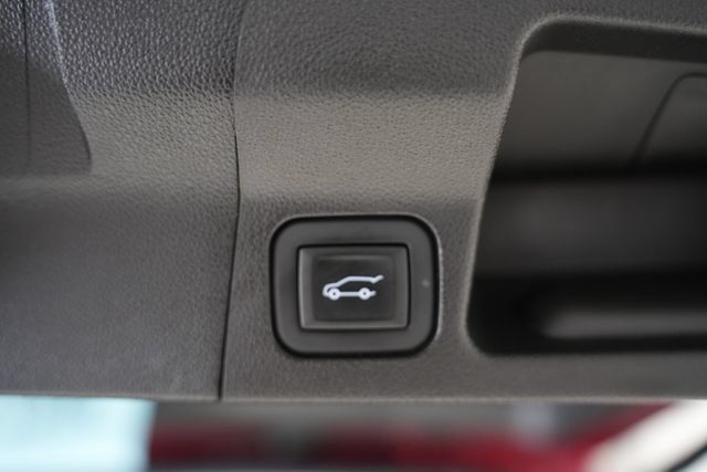 Used 2023 GMC Acadia SLE w/ Elevation Edition AWD/4WD image 10