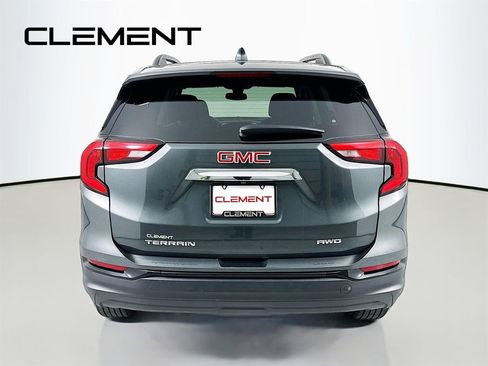 Used 2021 GMC Terrain SLE w/ Driver Convenience Package image 8