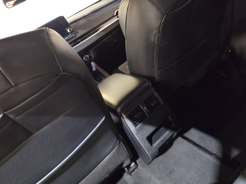 Used 2023 Mitsubishi Outlander SE FWD image 22