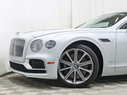 Used 2020 Bentley Flying Spur W12 AWD/4WD image 3