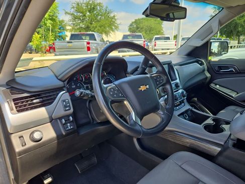 Used 2019 Chevrolet Suburban LT w/ Texas Edition Package RWD image 2