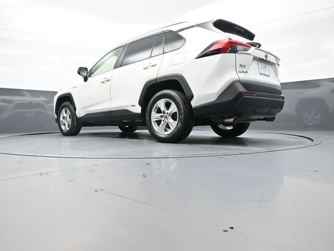 Certified 2020 Toyota RAV4 LE w/ All Weather Liner Package image 30
