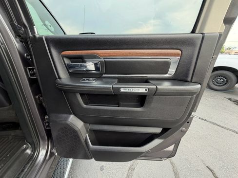 Used 2017 RAM 1500 Laramie AWD/4WD image 17