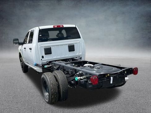 New 2025 RAM 3500 Tradesman image 23