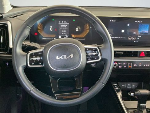 Used 2024 Kia Sorento S w/ Panoramic Sunroof Package FWD image 10