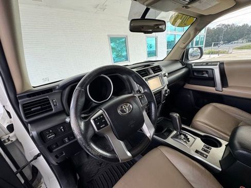 Used 2013 Toyota 4Runner Limited image 13