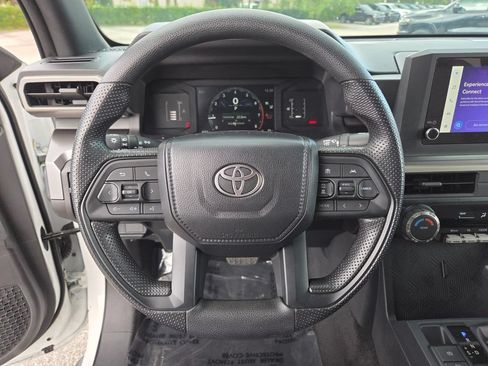 Used 2025 Toyota Tacoma SR5 RWD image 31