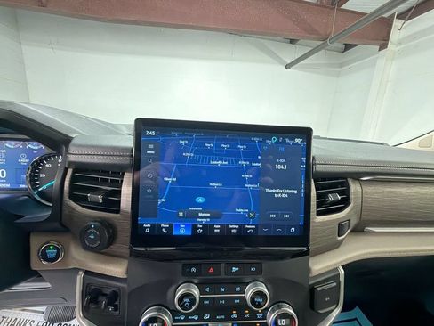 Used 2024 Ford Expedition Limited RWD image 14