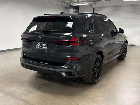 Certified 2025 BMW X5 sDrive40i w/ M Sport Package RWD image 9