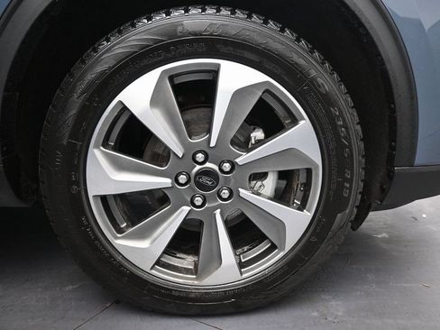 Used 2025 Ford Escape Platinum AWD/4WD image 34