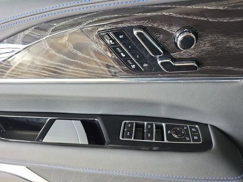 New 2026 Cadillac Escalade IQ Sport 1 w/ LPO, ONYX Package image 27