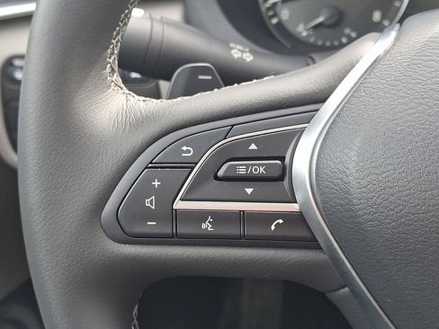 Used 2025 INFINITI QX50 Luxe image 17