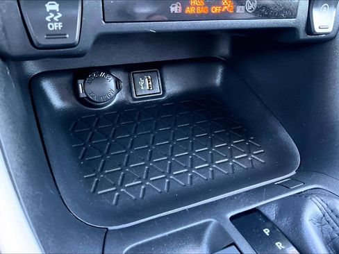 Used 2023 Toyota RAV4 XLE image 30