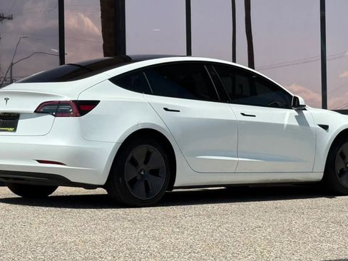 Used 2023 Tesla Model 3 Standard Range RWD image 12