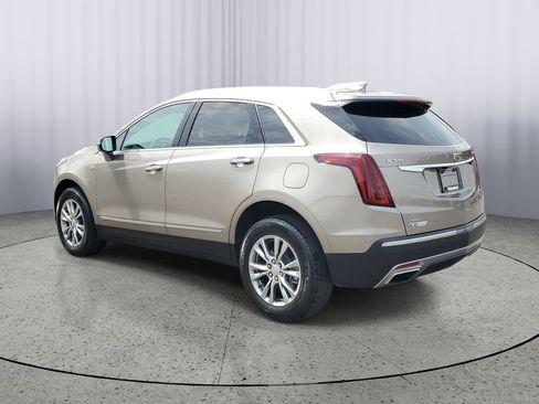 Certified 2022 Cadillac XT5 Premium Luxury AWD/4WD image 4