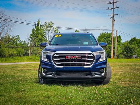 Used 2023 GMC Terrain SLT w/ Tech Package AWD/4WD image 9