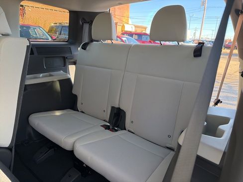 New 2026 Hyundai Santa Fe SE image 17