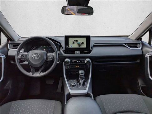Certified 2025 Toyota RAV4 XLE image 18