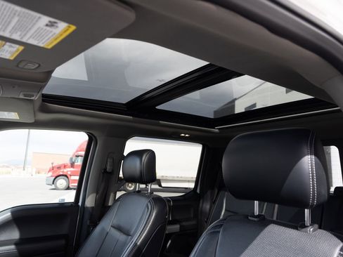 Used 2018 Ford F150 Lariat w/ Equipment Group 502A Luxury image 16