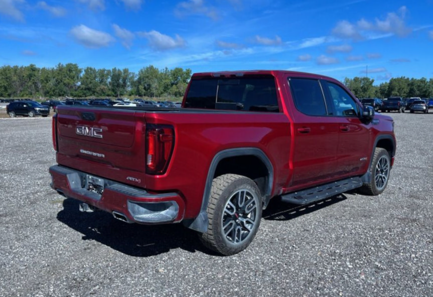 Used 2025 GMC Sierra 1500 AT4 w/ Technology Package AWD/4WD image 6