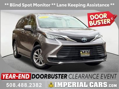 Used 2022 Toyota Sienna LE