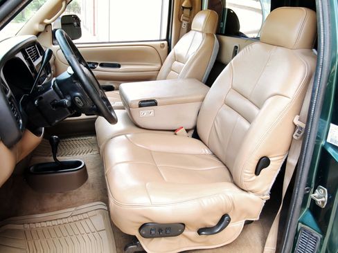 Used 2002 Dodge Ram 2500 Truck SLT image 23