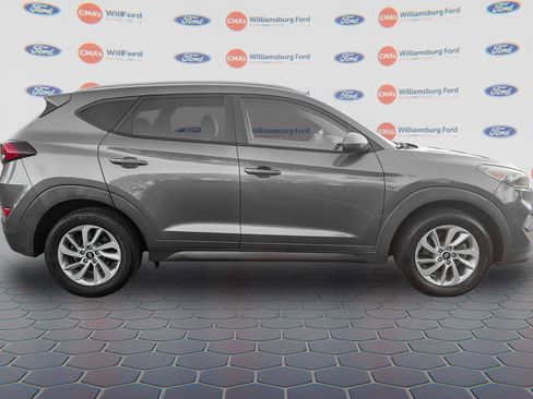 Used 2016 Hyundai Tucson SE w/ Option Group 02 image 3