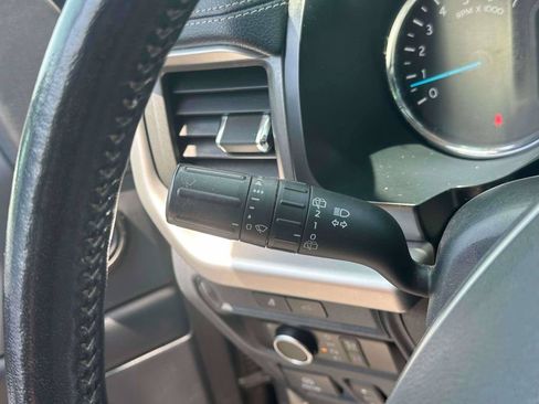 Used 2023 Ford Expedition XLT AWD/4WD image 23