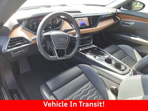 Used 2024 Audi e-tron GT Premium Plus image 5
