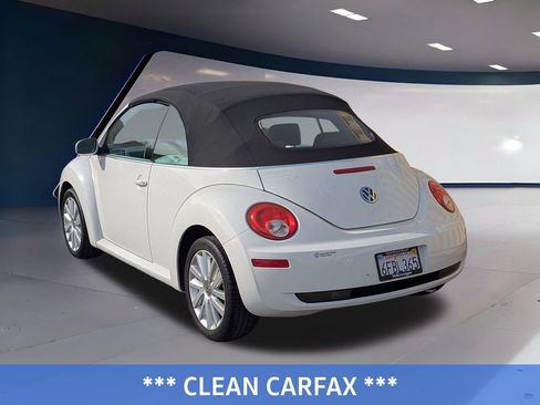 Used 2009 Volkswagen Beetle S image 2