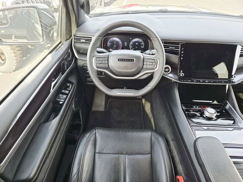 Used 2024 Jeep Wagoneer L 4WD w/ Premium Group I image 13