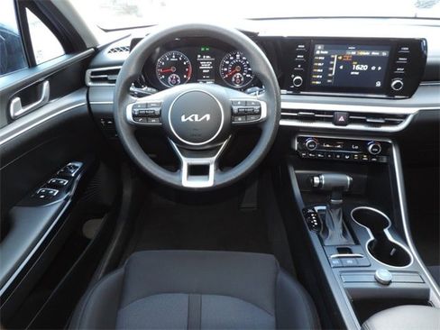 Used 2023 Kia K5 LXS image 14