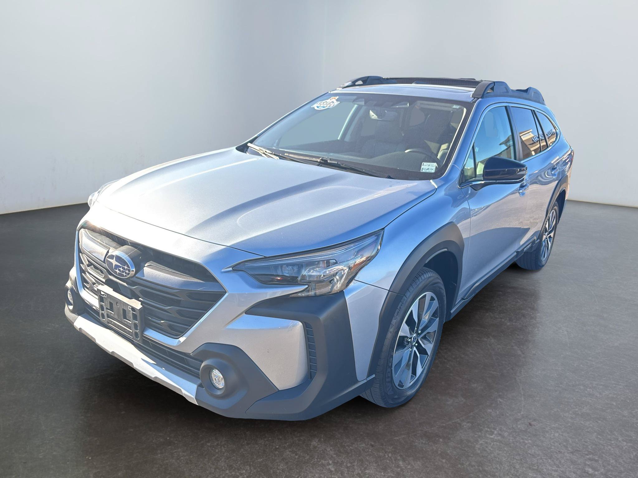 Used 2024 Subaru Outback Limited XT AWD/4WD image 1