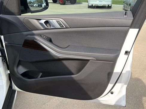 Used 2020 BMW X5 xDrive40i w/ Convenience Package image 92