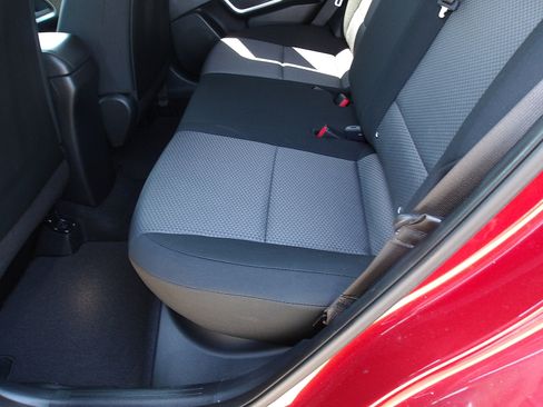 Used 2023 Kia Soul LX w/ LX Technology Package FWD image 11