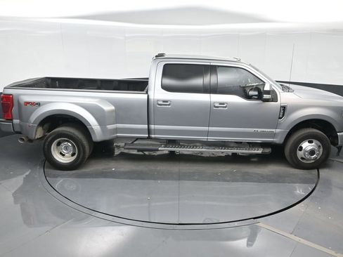 Used 2021 Ford F350 Lariat w/ Lariat Value Package image 22