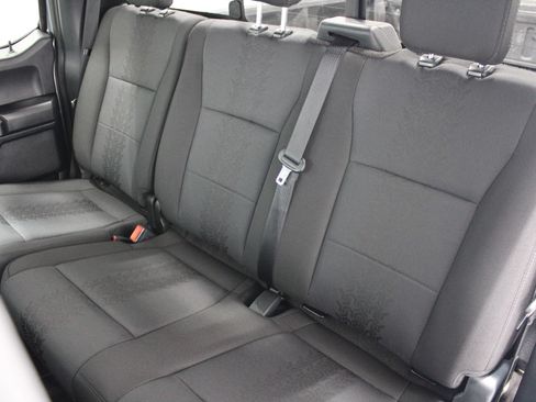 Used 2020 Ford F150 XLT w/ Equipment Group 302A Luxury AWD/4WD image 17