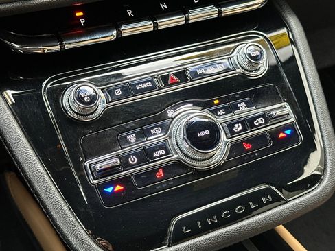 Used 2022 Lincoln Corsair Reserve image 20