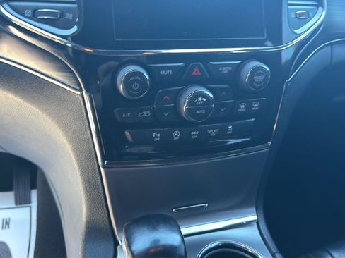 Used 2020 Jeep Grand Cherokee Limited X AWD/4WD image 18