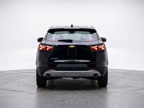 Used 2025 Chevrolet Blazer LT FWD image 7