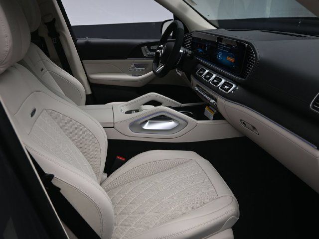 Used 2025 Mercedes-Benz GLE 53 AMG 4MATIC image 28
