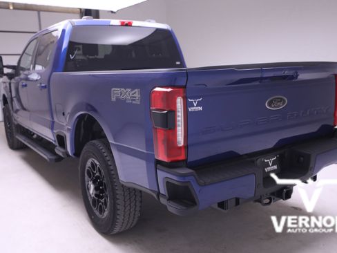 New 2026 Ford F250 Lariat w/ Black Appearance Package image 3