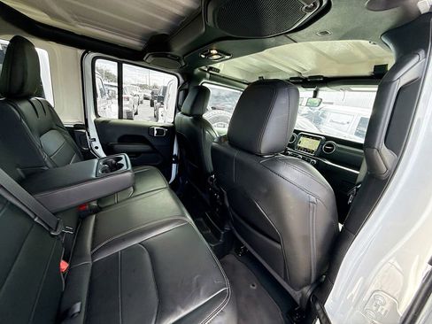 Used 2023 Jeep Wrangler Unlimited Sahara w/ Cold Weather Group image 32