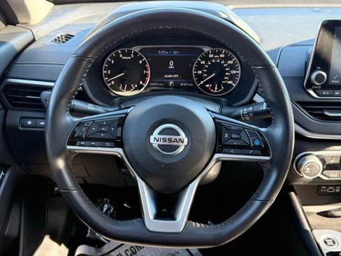 Used 2022 Nissan Altima 2.5 SV w/ SV Premium Package AWD/4WD image 40