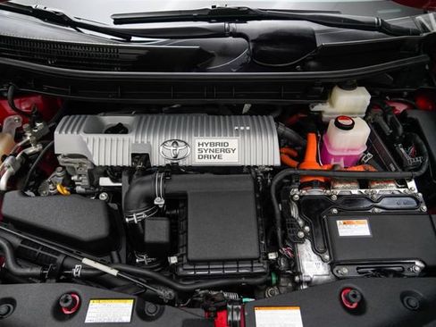 Used 2016 Toyota Prius V Two FWD image 14