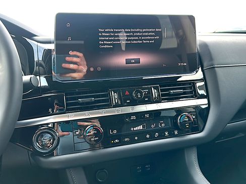 New 2026 Nissan Pathfinder SV image 22