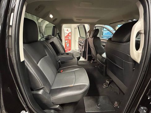 Used 2018 RAM 2500 Laramie image 41