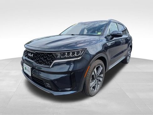 Used 2023 Kia Sorento EX AWD/4WD image 3