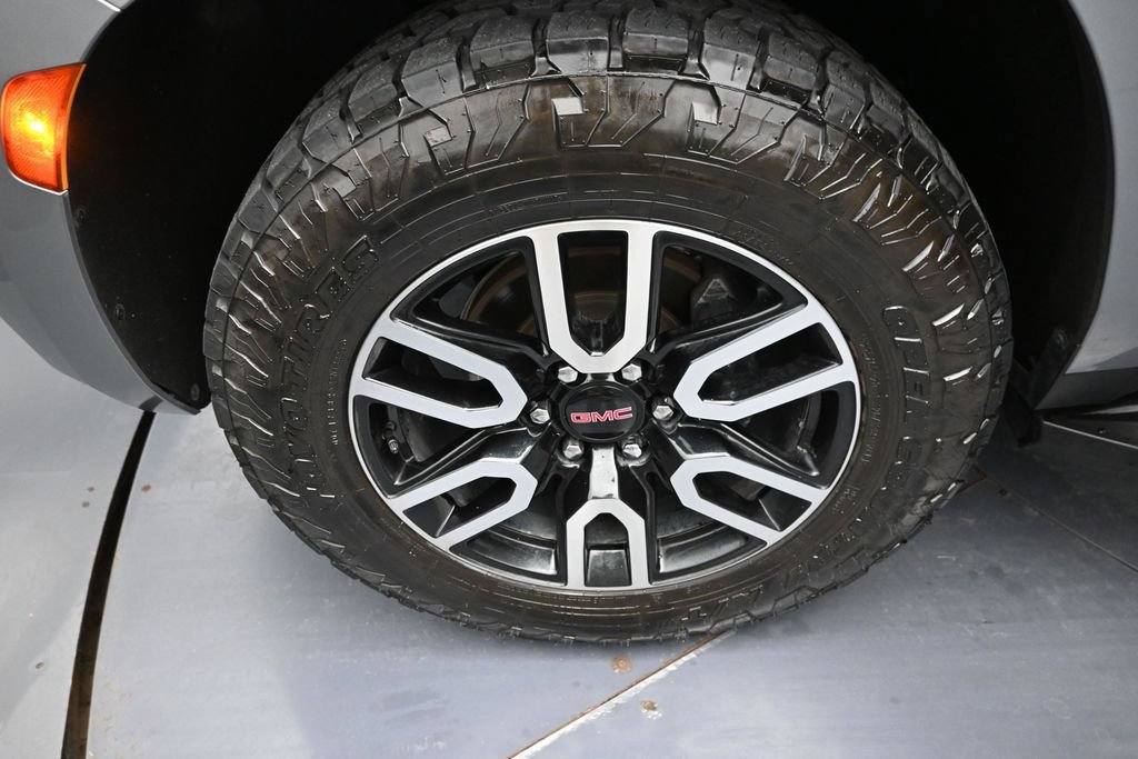 Used 2023 GMC Yukon AT4 w/ LPO, Floor Liner Package AWD/4WD image 27